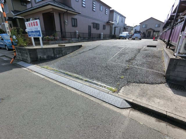 【千葉市緑区おゆみ野のアパートの駐車場】