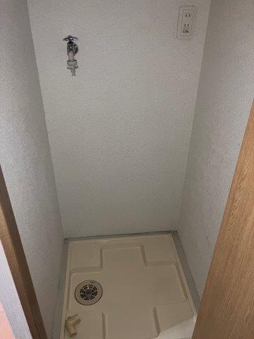 洗面設備　洗濯機置き場