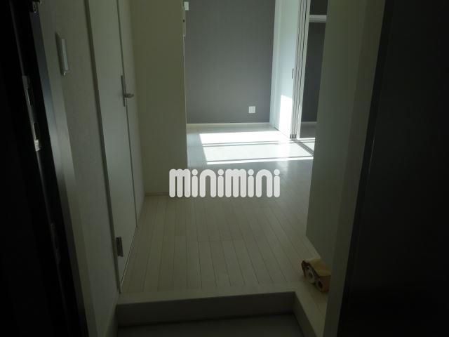 玄関　圧迫感の無い玄関