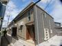 岡崎駅よりバス13分 徒歩2分 築1年3ヶ月 2階建の賃貸物件