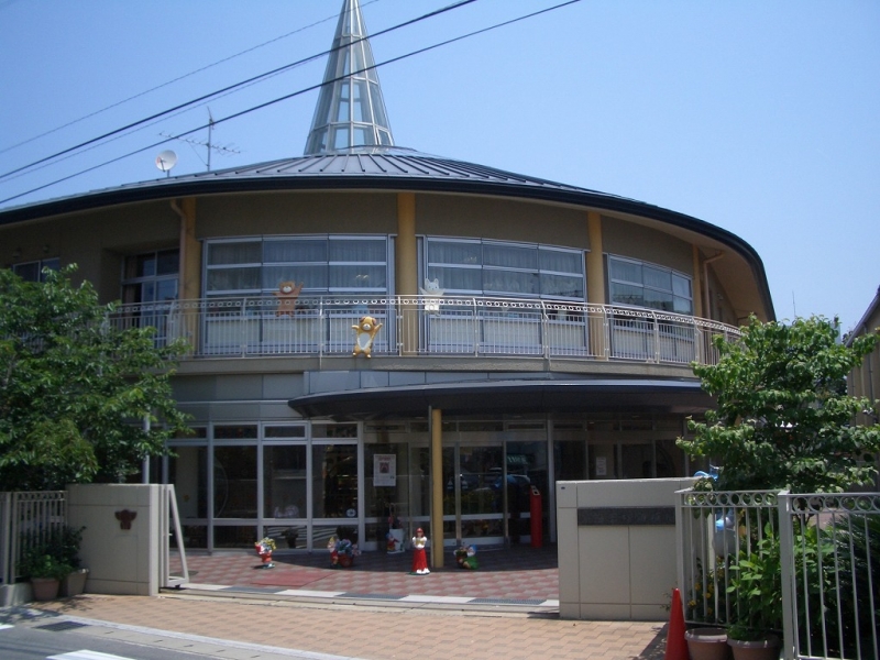 幼稚園・保育園　吉塚ゆりの樹幼稚園（幼稚園・保育園）まで471m