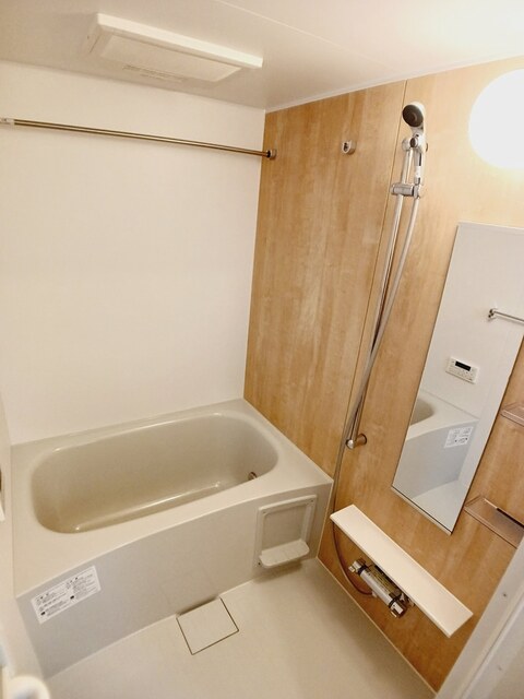 バス・シャワールーム　バス