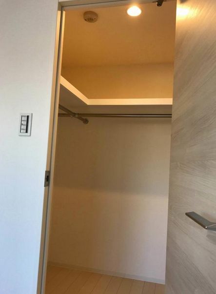 収納　★ウォークインクローゼットで収納力抜群★