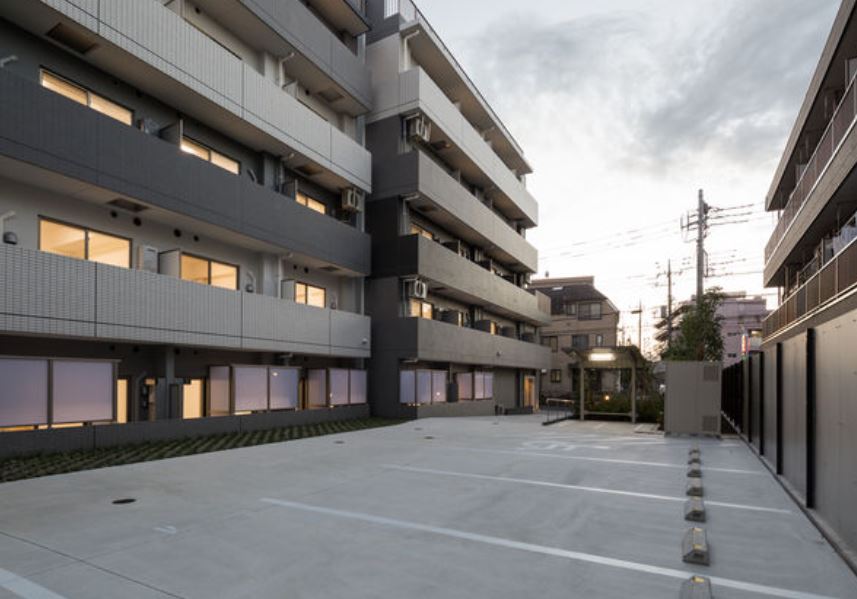 駐車場　★敷地内駐車場あり★