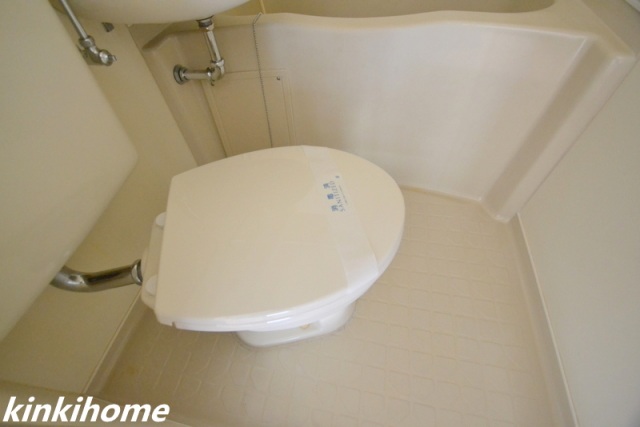 トイレ　写真は別のお部屋です。