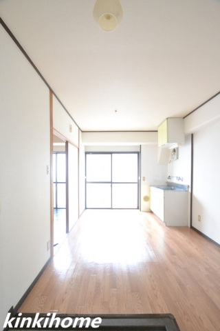 居室・リビング　写真は別のお部屋です。