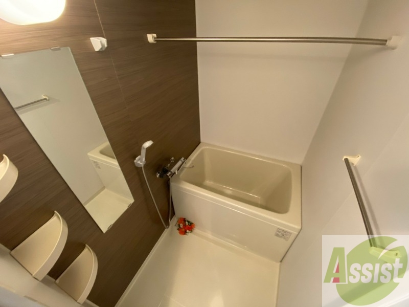 バス・シャワールーム　お風呂です。ゆっくりお風呂につかるのも体に良いですね～