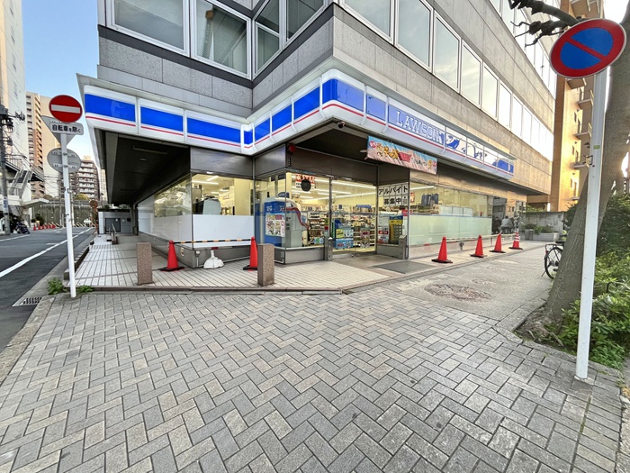 コンビニ　ローソン（コンビニ）まで270m