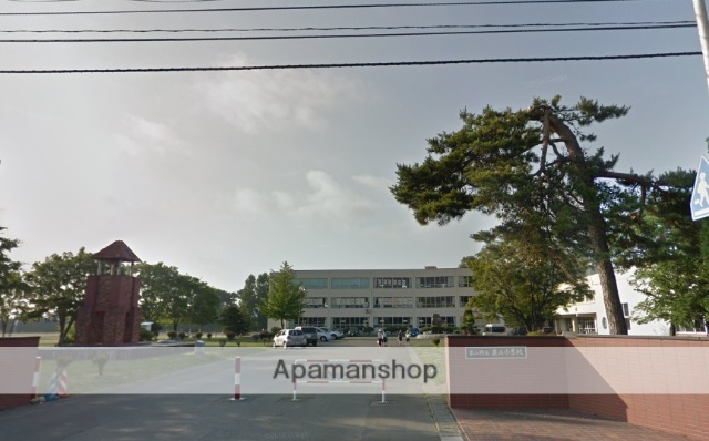 小学校　栗山小学校（小学校）まで1044m