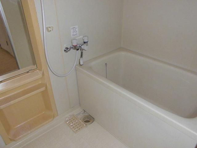 バス・シャワールーム　きれいなお風呂です