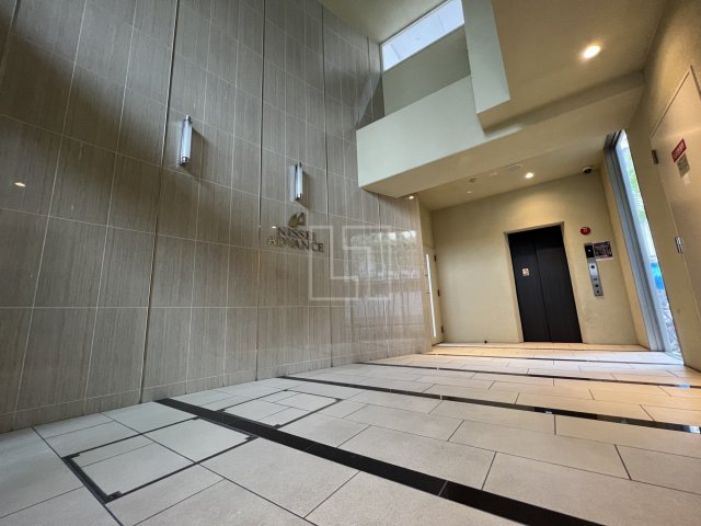 ロビー　アドバンス大阪ルーチェ　ロビー