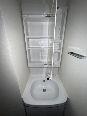 洗面設備　アドバンス大阪ルーチェ　独立洗面化粧台