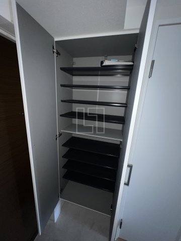 収納　アドバンス大阪ルーチェ　シューズボックス