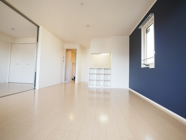 居室・リビング　★明るいリビングの写真です★