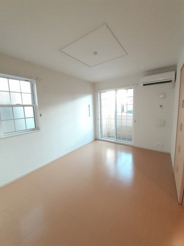 居室・リビング　居間です