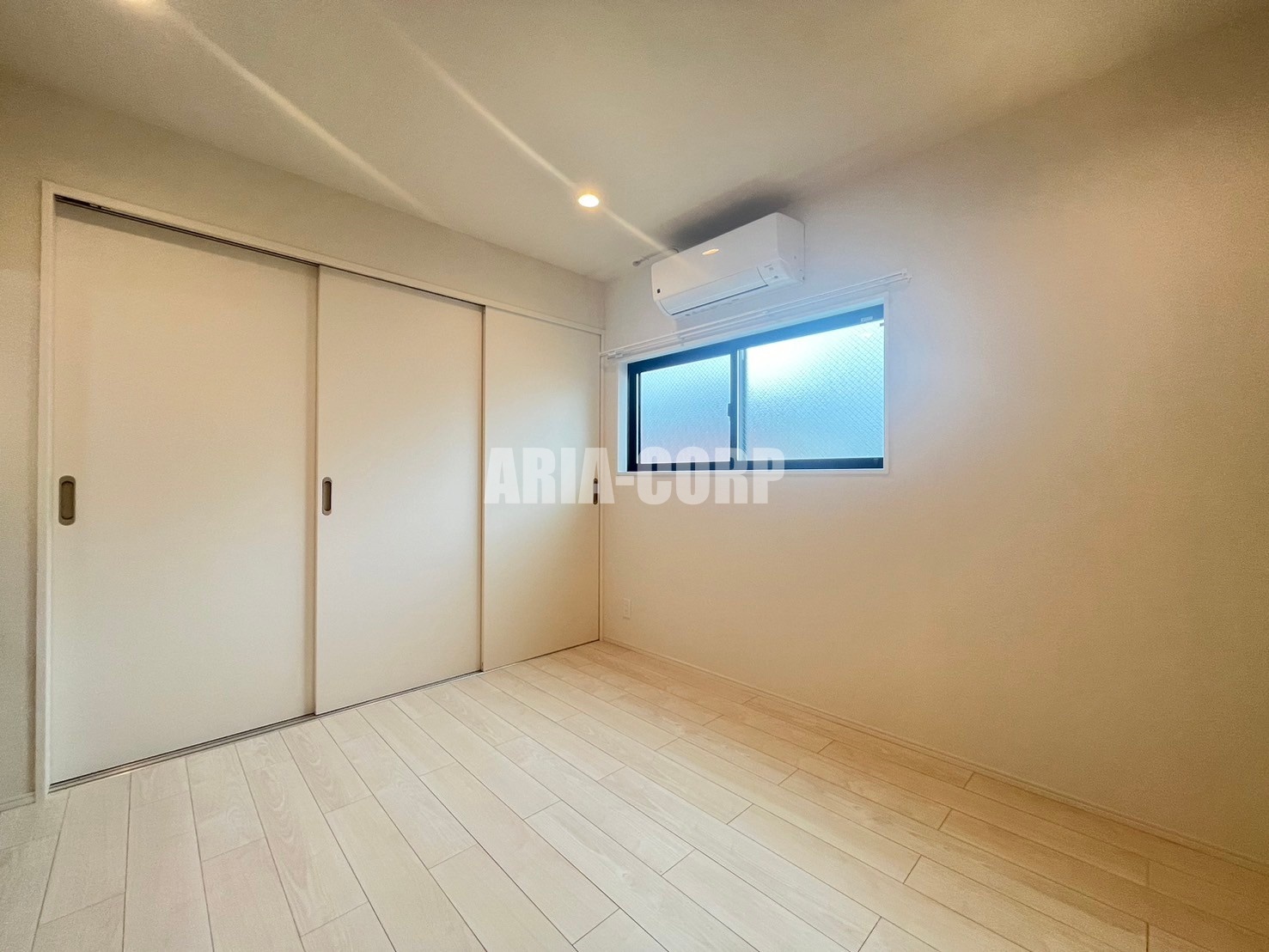 居室・リビング　白を基調とした統一感あるお部屋です！