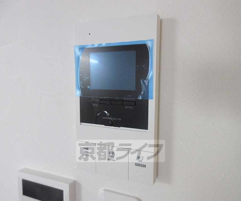 セキュリティ　モニター付きのインターフォンです・