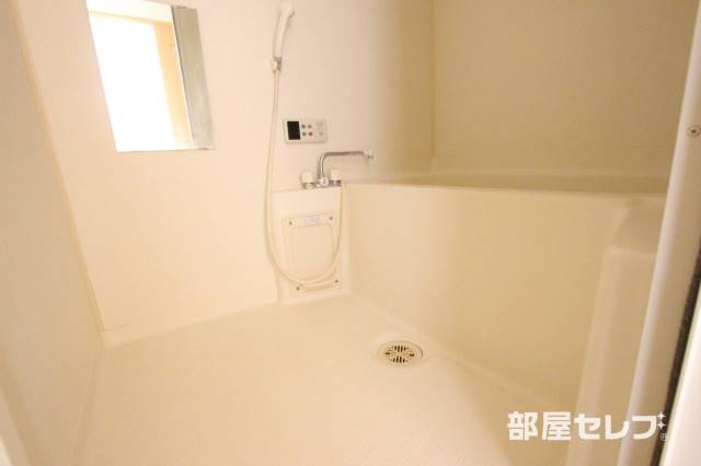 バス・シャワールーム　１日の疲れをいやしてください