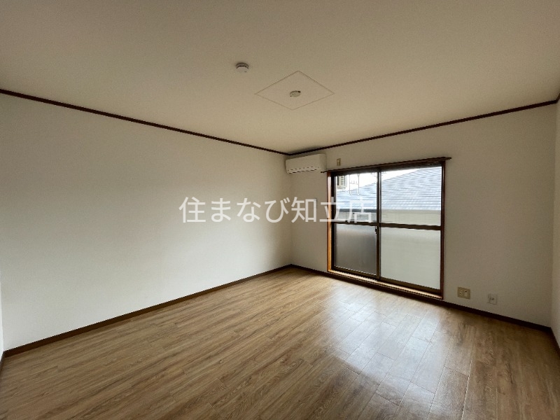 居室・リビング　同型別部屋写真