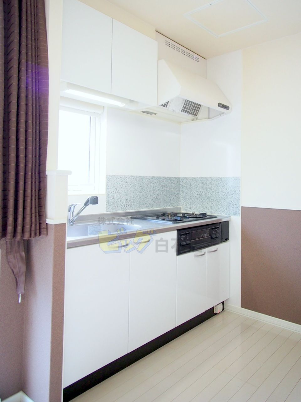 キッチン　人気の独立式システムキッチンです♪