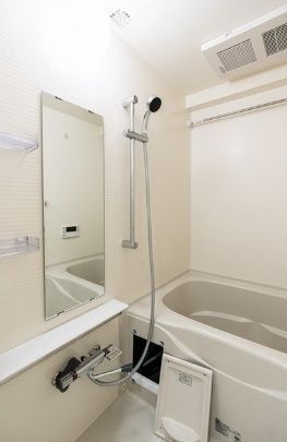バス・シャワールーム　☆ゆったりくつろげるお風呂☆