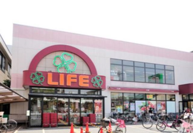 スーパー　ライフ大森南店（スーパー）まで383m