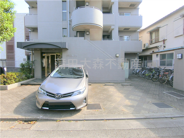 駐車場　駐車場　空き状況等詳細はお問い合わせください