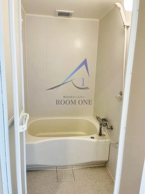 バス・シャワールーム　お風呂です。