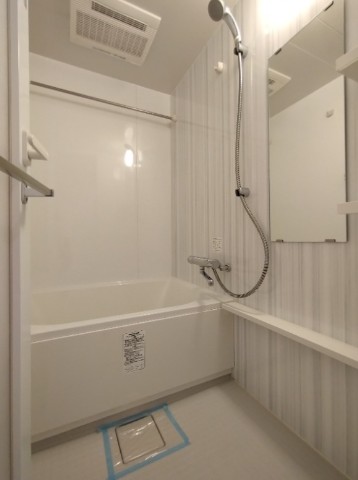 バス・シャワールーム　風呂