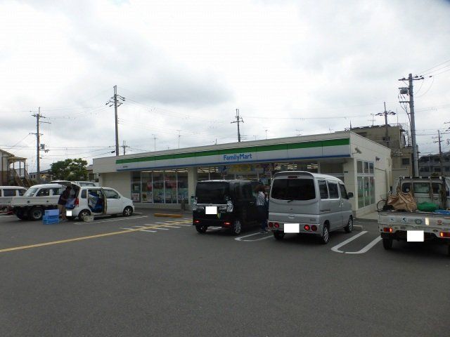 コンビニ　ファミリーマート柏原平野店（コンビニ）まで358m