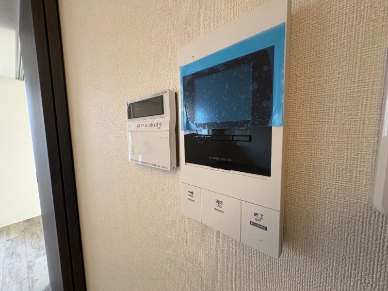 セキュリティ　モニター付きインターホン