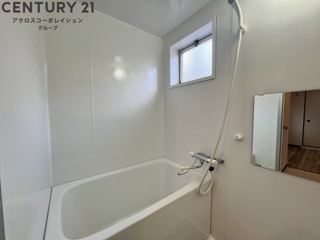 バス・シャワールーム　風呂トイレ別