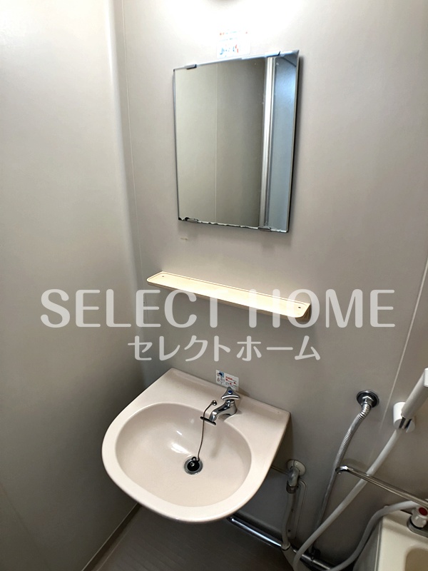 洗面設備　使いやすい洗面所です