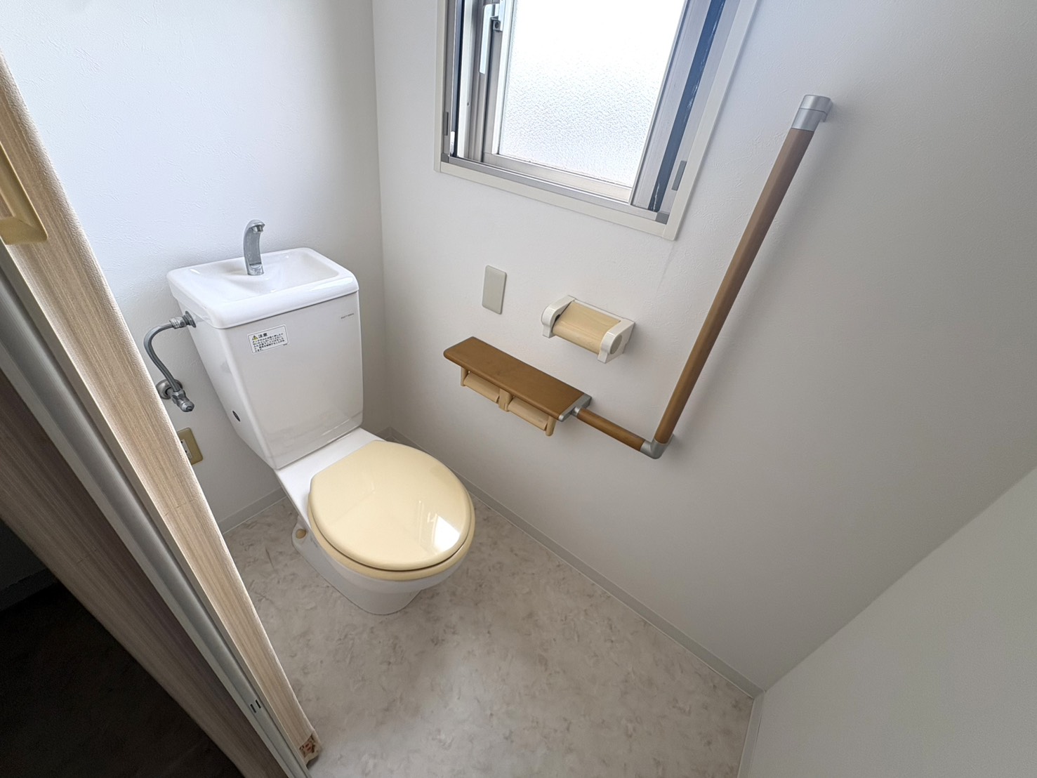 リアライズ横須賀のトイレ写真