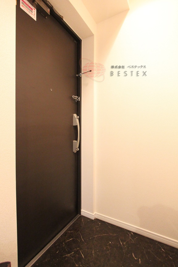 玄関　※同建物内・別部屋の参考写真です。
