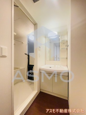 洗面設備　同マンション別部屋　参考写真