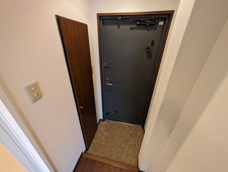 KマンションJINの玄関写真