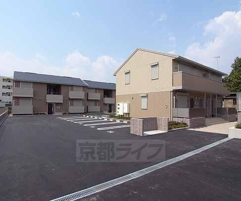 建物外観　Ａ棟とＢ棟の全電化ハイツです。