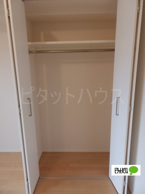 収納　クローゼット