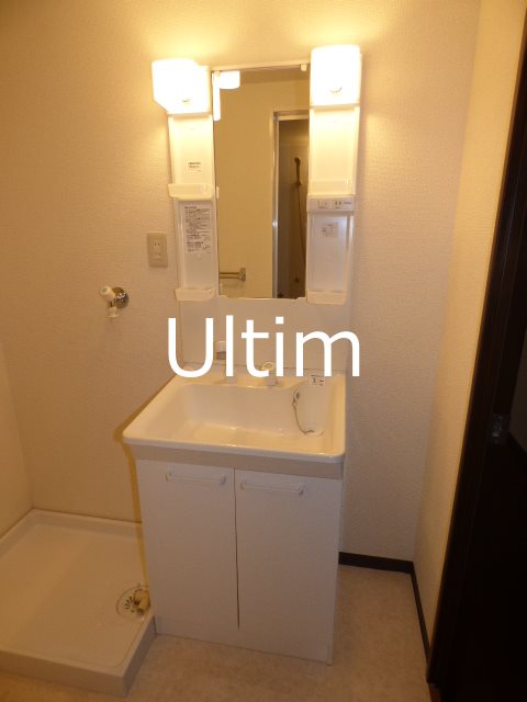 洗面設備　※別のお部屋のお写真です。御参考までに。