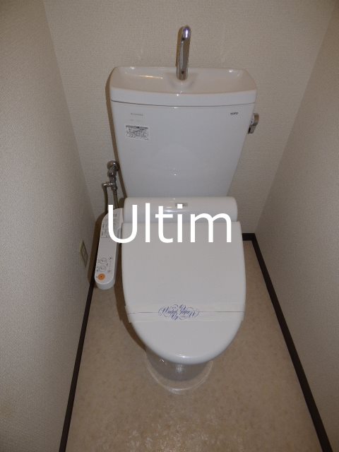 トイレ　※別のお部屋のお写真です。御参考までに。
