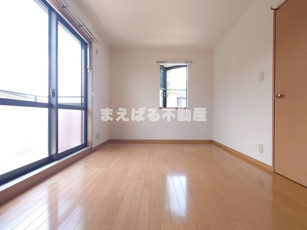 その他設備　窓が多く明るいお部屋です
