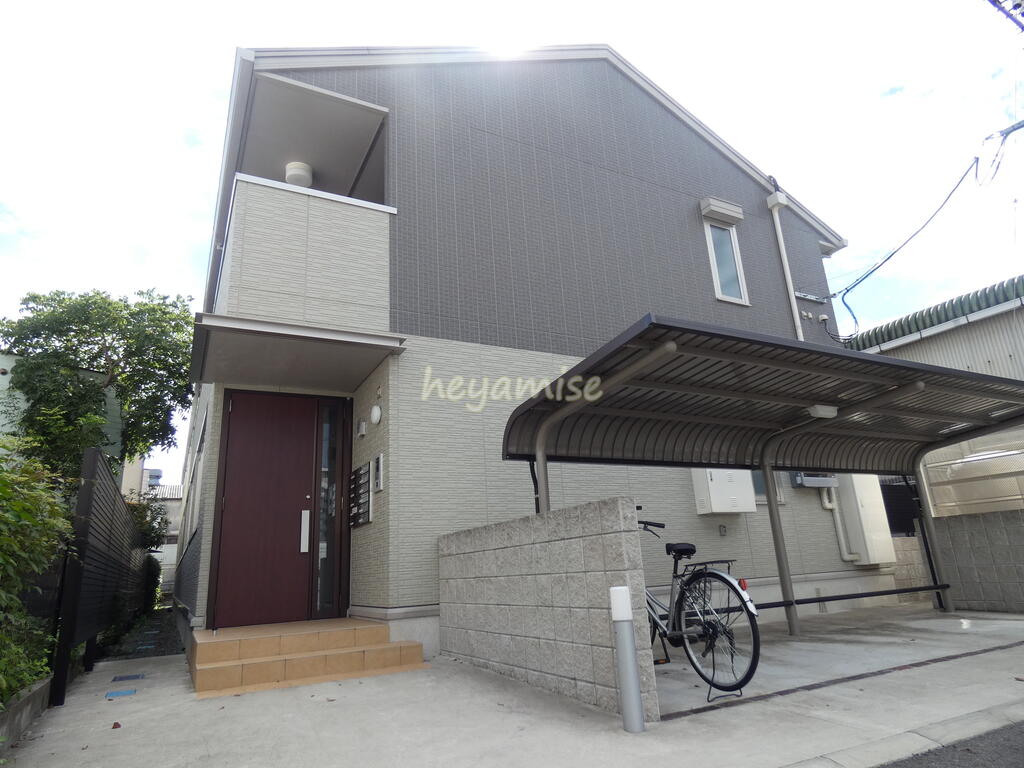 建物外観　インターネットは無料で使い放題です。