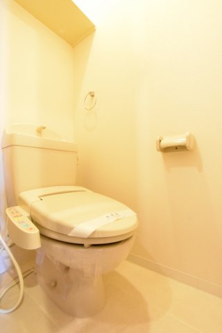 トイレ　別号室の画像です。ご参考下さい