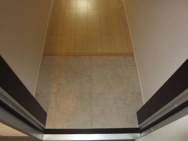 ＪＲ阪和線 杉本町駅 徒歩6分 3階建 築10年の玄関写真