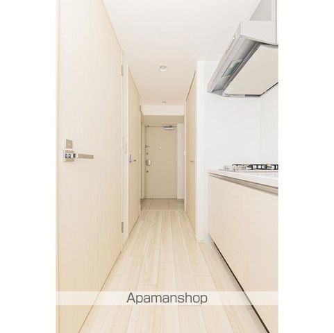 地下鉄千日前線 今里駅 徒歩3分 15階建 築7年の玄関写真