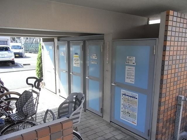 エントランス　★敷地内ゴミ置き場★
