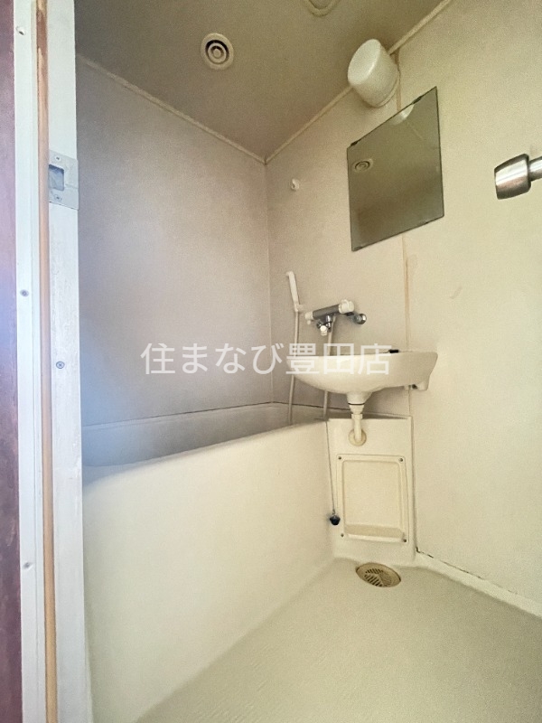 ＪＲ東海道本線 東刈谷駅 徒歩14分 2階建 築38年の内装写真