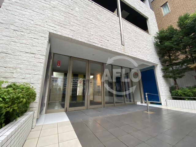 エントランス　リップルビガー扇町　エントランス
