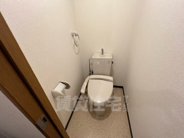 地下鉄御堂筋線 なかもず駅 徒歩5分 5階建 築25年のトイレ写真